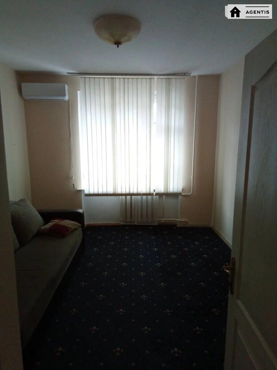 Apartment for rent. 4 rooms, 111 m², 7th floor/10 floors. Hreschatyk 4, Kyiv. 