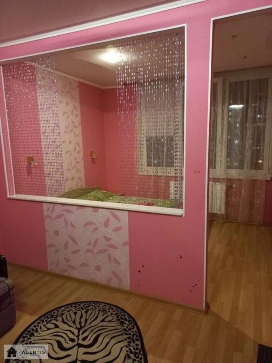 Сдам квартиру. 1 room, 50 m², 10th floor/20 floors. 2, Олени Пчілки вул., Киев. 
