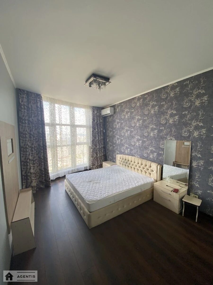 Apartment for rent. 2 rooms, 70 m², 32 floor/34 floors. 19, Kharkivske 19, Kyiv. 