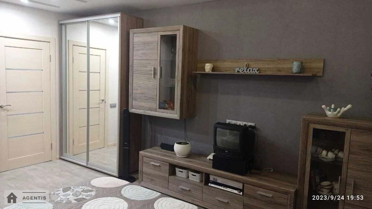 Apartment for rent. 1 room, 46 m², 20 floor/20 floors. 1, Hryhoriya Vashchenka vul., Kyiv. 