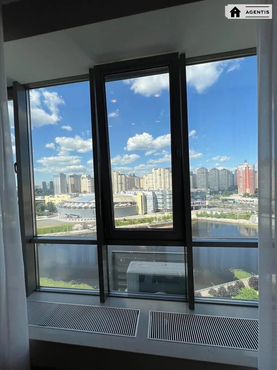 Здам квартиру. 3 rooms, 90 m², 13 floor/23 floors. 6, Трускавецька 6, Київ. 