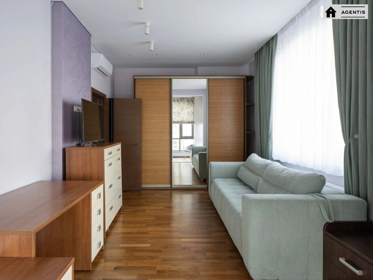 Сдам квартиру. 3 rooms, 90 m², 13 floor/23 floors. 6, Трускавецкая 6, Киев. 