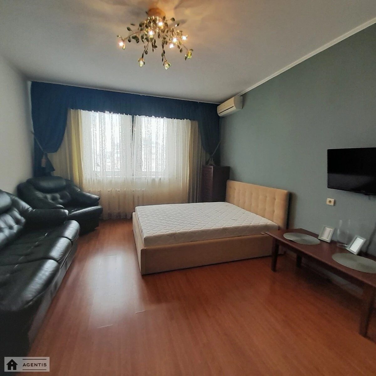 Apartment for rent. 1 room, 58 m², 17 floor/23 floors. 16, Mykoly Bazhana prosp., Kyiv. 