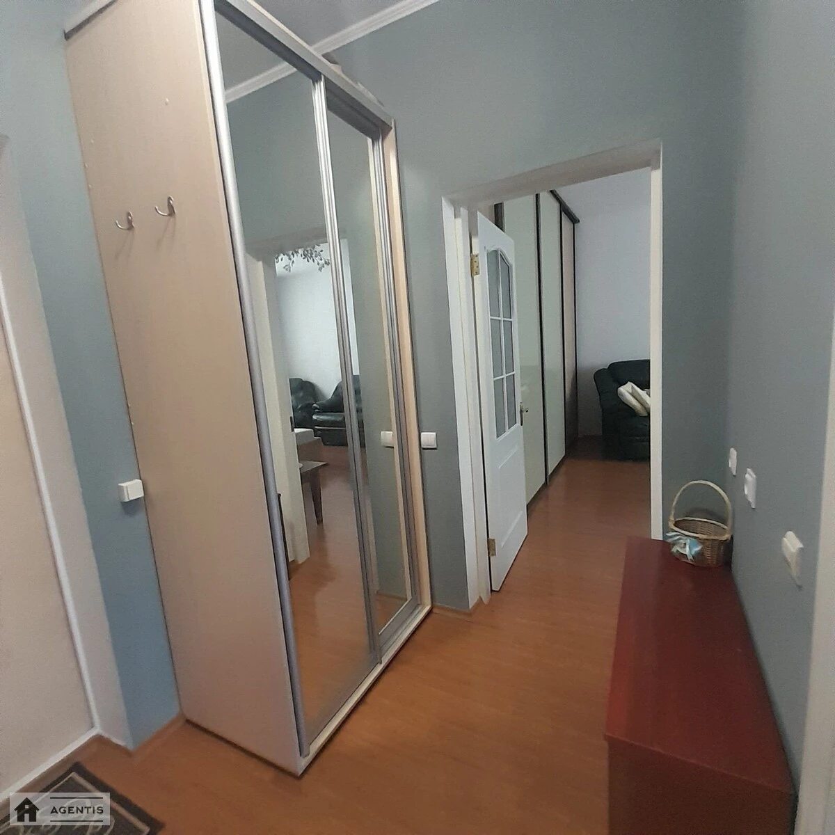Сдам квартиру. 1 room, 58 m², 17 floor/23 floors. 16, Миколи Бажана просп., Киев. 