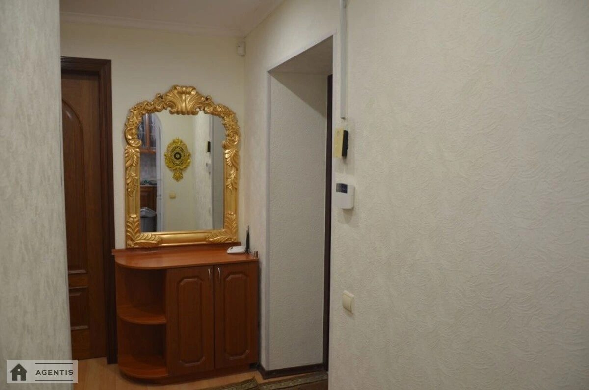 Apartment for rent. 2 rooms, 72 m², 5th floor/20 floors. 165, Antonovycha vul. Horkoho, Kyiv. 