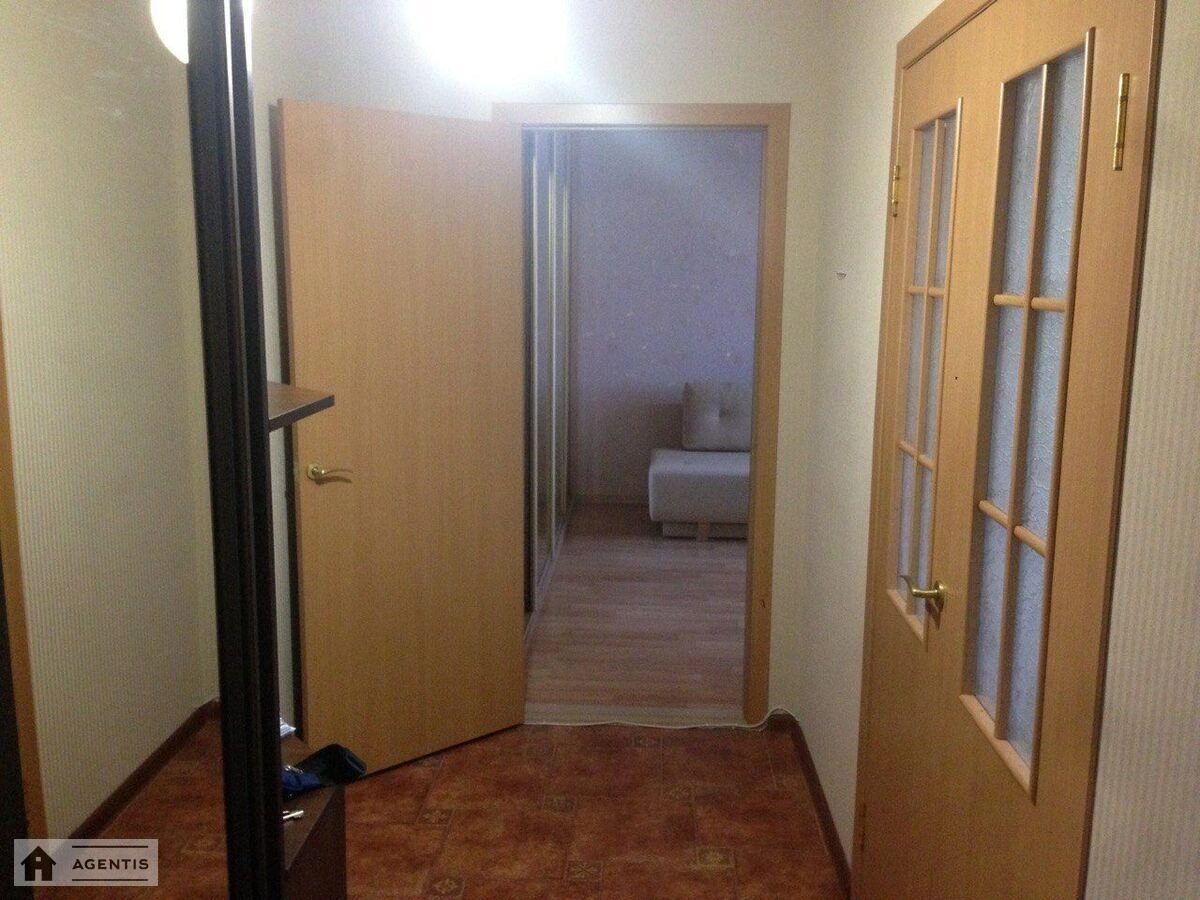 Здам квартиру. 2 rooms, 78 m², 13 floor/16 floors. 15, Автозаводська 15, Київ. 