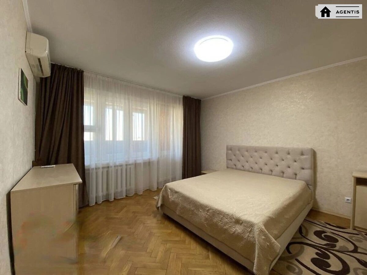 Apartment for rent. 3 rooms, 69 m², 5th floor/14 floors. 16, Nauky 16, Kyiv. 