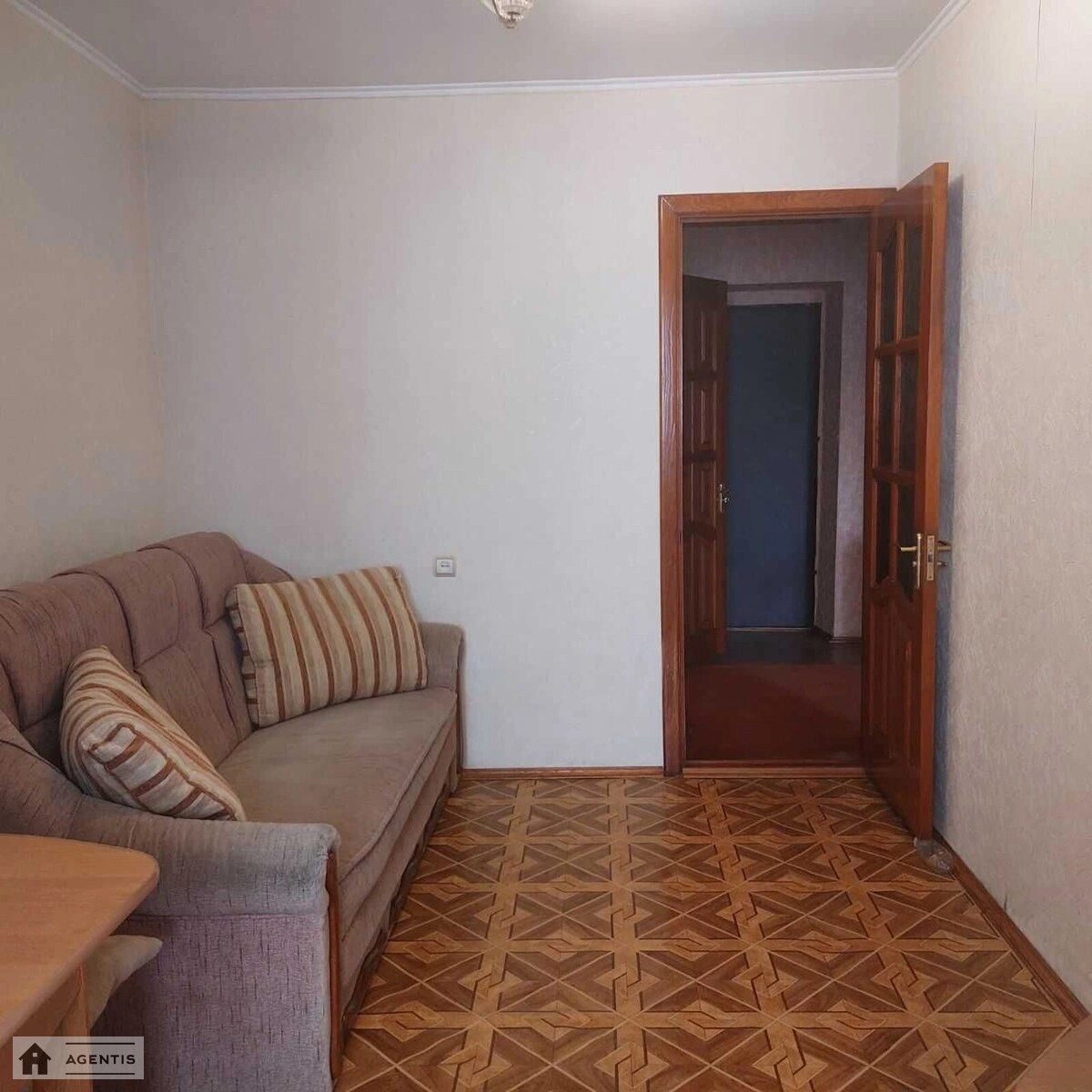 Сдам квартиру. 1 room, 38 m², 3rd floor/9 floors. 26, Светлицкого 26, Киев. 