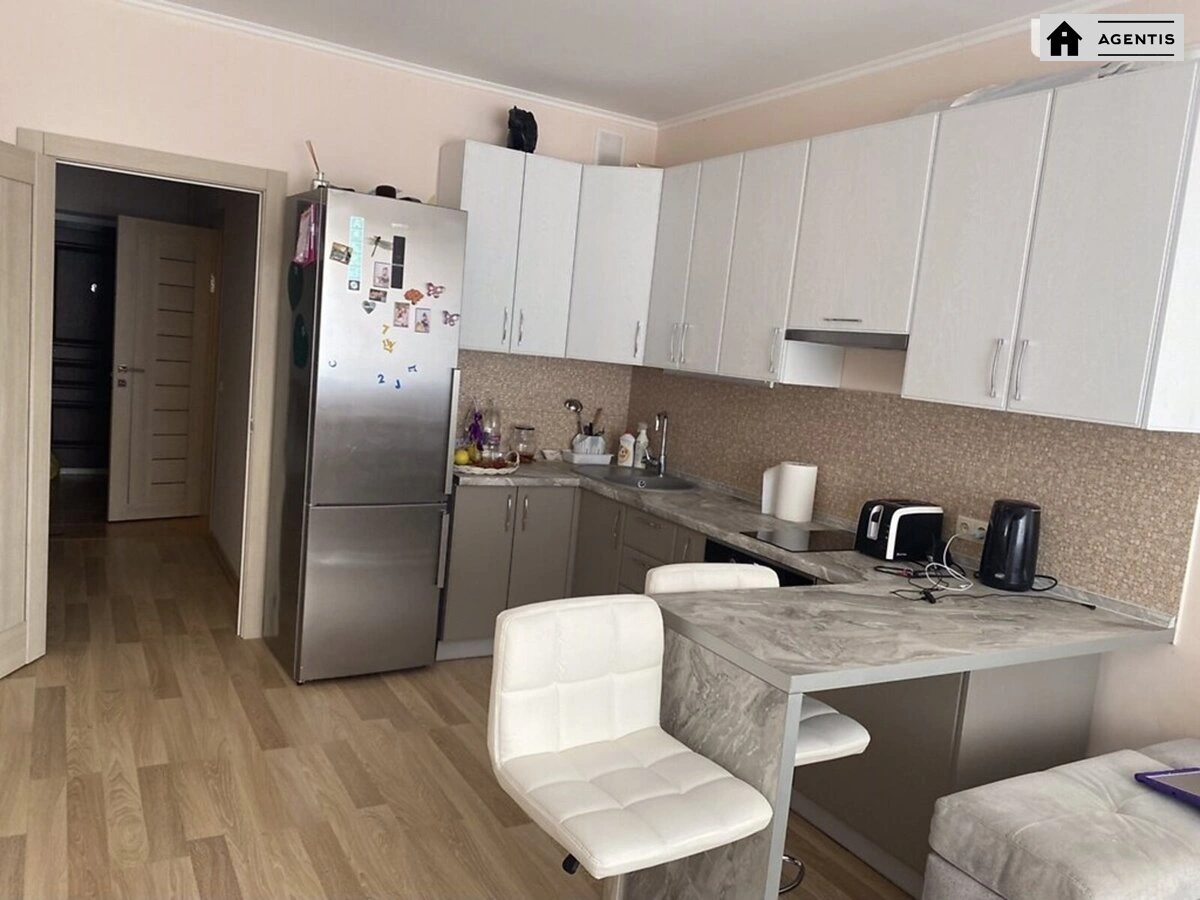 Apartment for rent. 1 room, 60 m², 13 floor/23 floors. Oleksandry Ekster vul. Maryny Tsvyetayevoyi, Kyiv. 