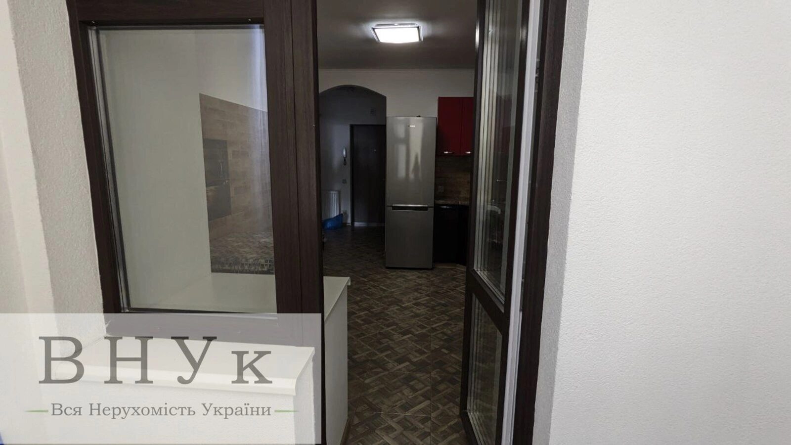 Apartments for sale. 1 room, 37 m², 4th floor/10 floors. Pidvolochyske shose, Ternopil. 