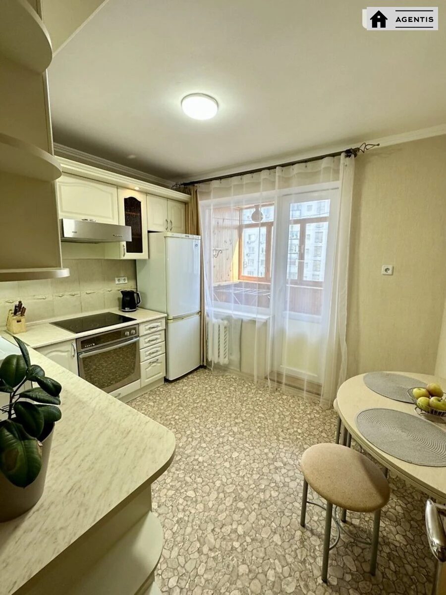 Сдам квартиру. 1 room, 36 m², 9th floor/16 floors. 45, Демиевская 45, Киев. 