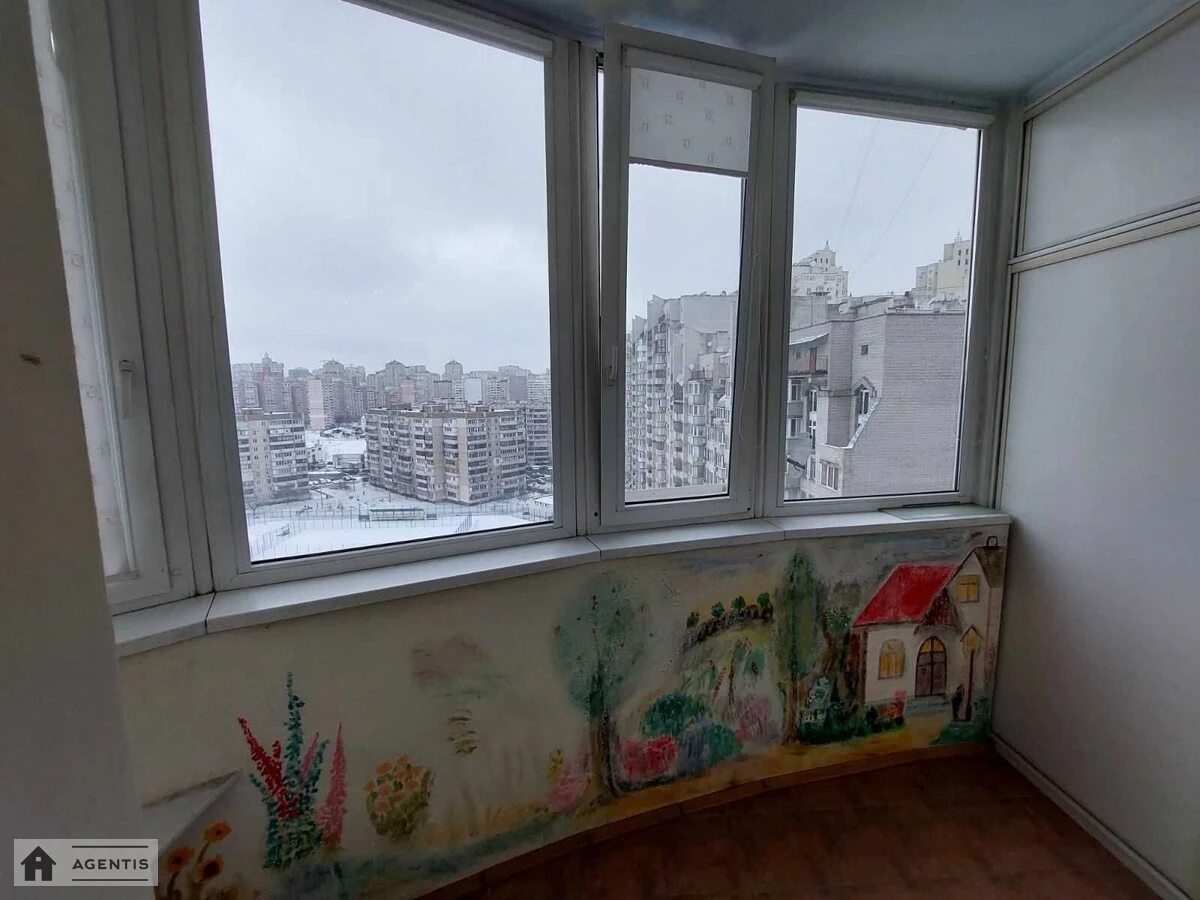 Apartment for rent. 3 rooms, 130 m², 12 floor/18 floors. 14, Sribnokilska 14, Kyiv. 