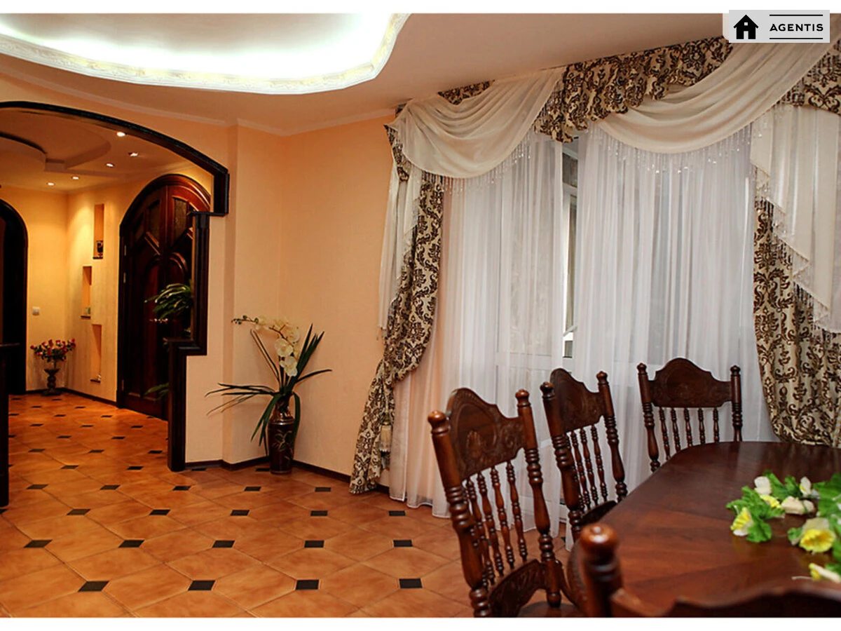 Apartment for rent. 3 rooms, 120 m², 4th floor/18 floors. 3, Mokra vul. Kudryashova, Kyiv. 