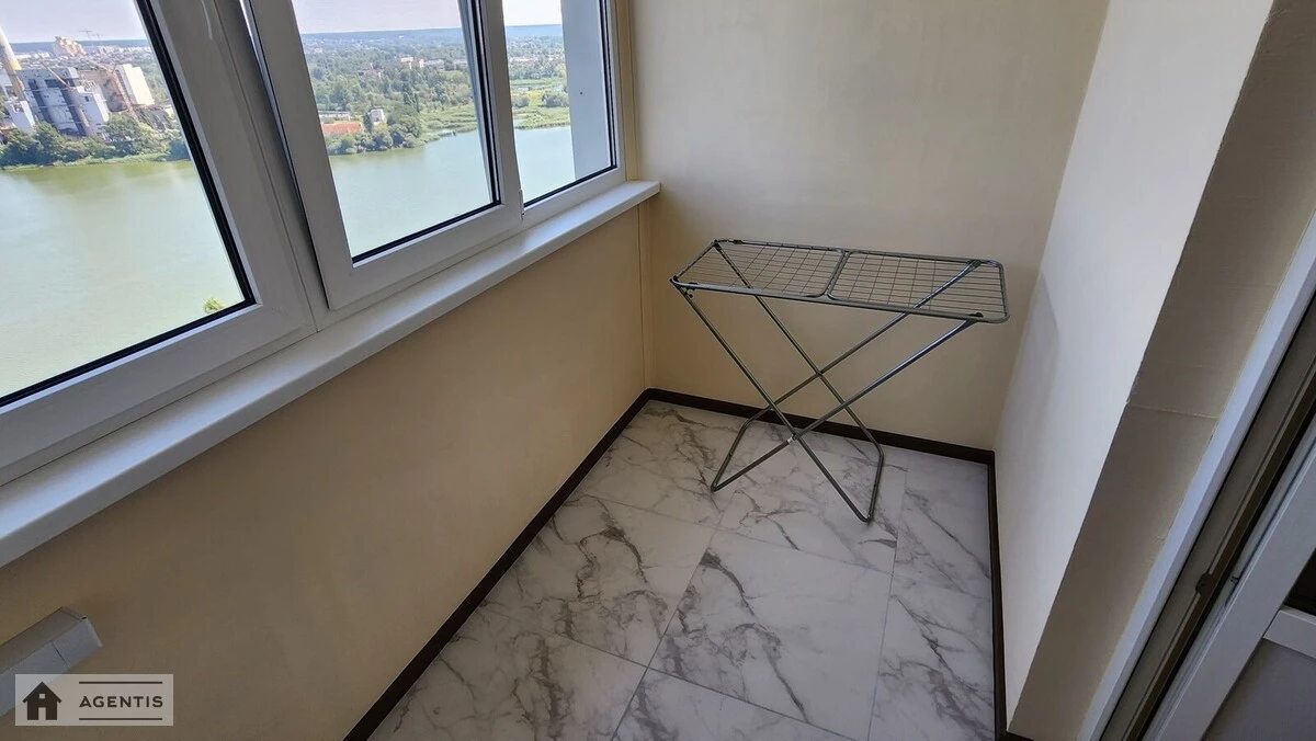 Apartment for rent. 1 room, 49 m², 20 floor/25 floors. Revutckogo, Kyiv. 