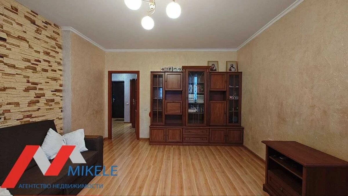 Apartment for rent. 1 room, 110 m², 20 floor/22 floors. 20, Petra Hryhorenka prosp., Kyiv. 