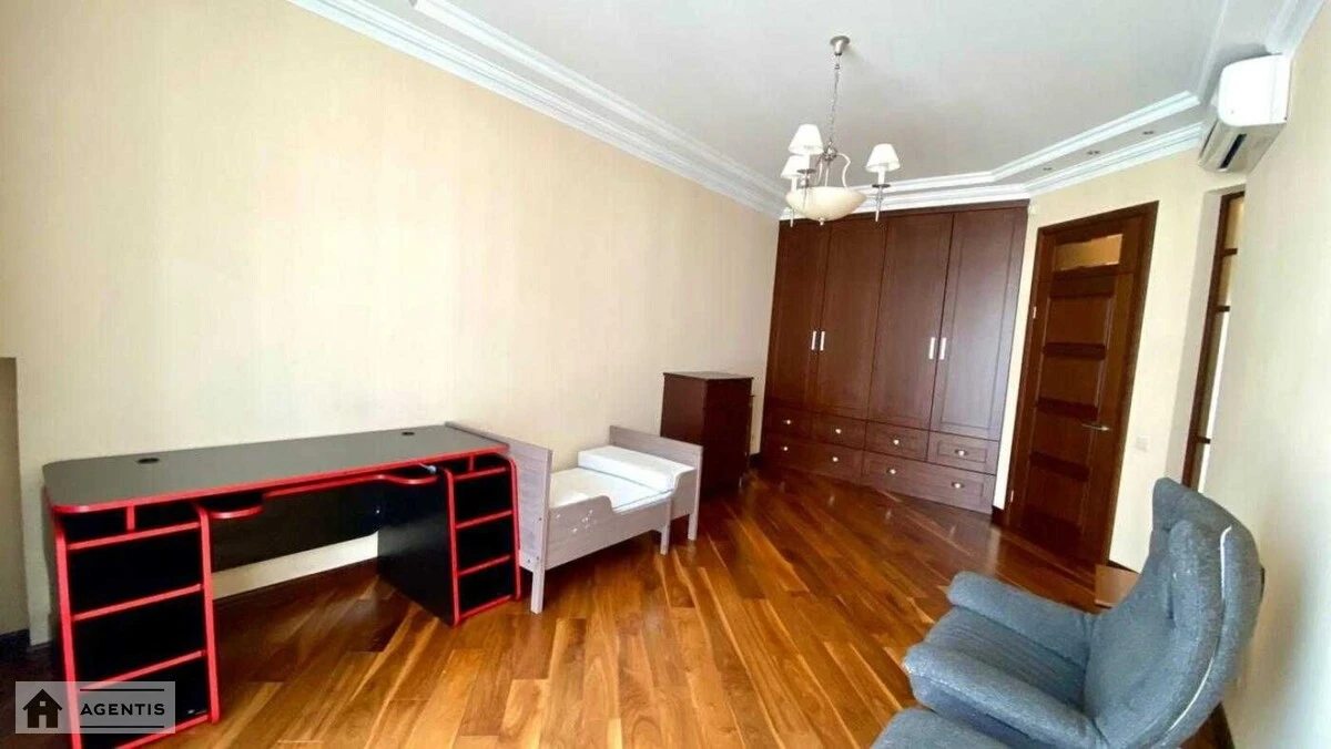 Apartment for rent. 3 rooms, 106 m², 13 floor/18 floors. 3, Andriya Verkhohlyada vul. Mykhayla Drahomirova, Kyiv. 