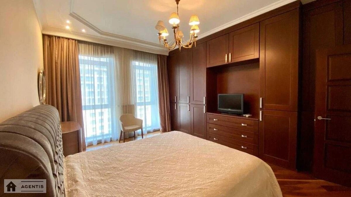 Сдам квартиру. 3 rooms, 106 m², 13 floor/18 floors. 3, Андрія Верхогляда вул. (Михайла Драгомірова), Киев. 