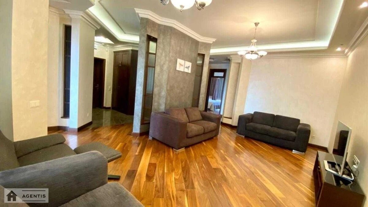 Apartment for rent. 3 rooms, 106 m², 13 floor/18 floors. 3, Andriya Verkhohlyada vul. Mykhayla Drahomirova, Kyiv. 