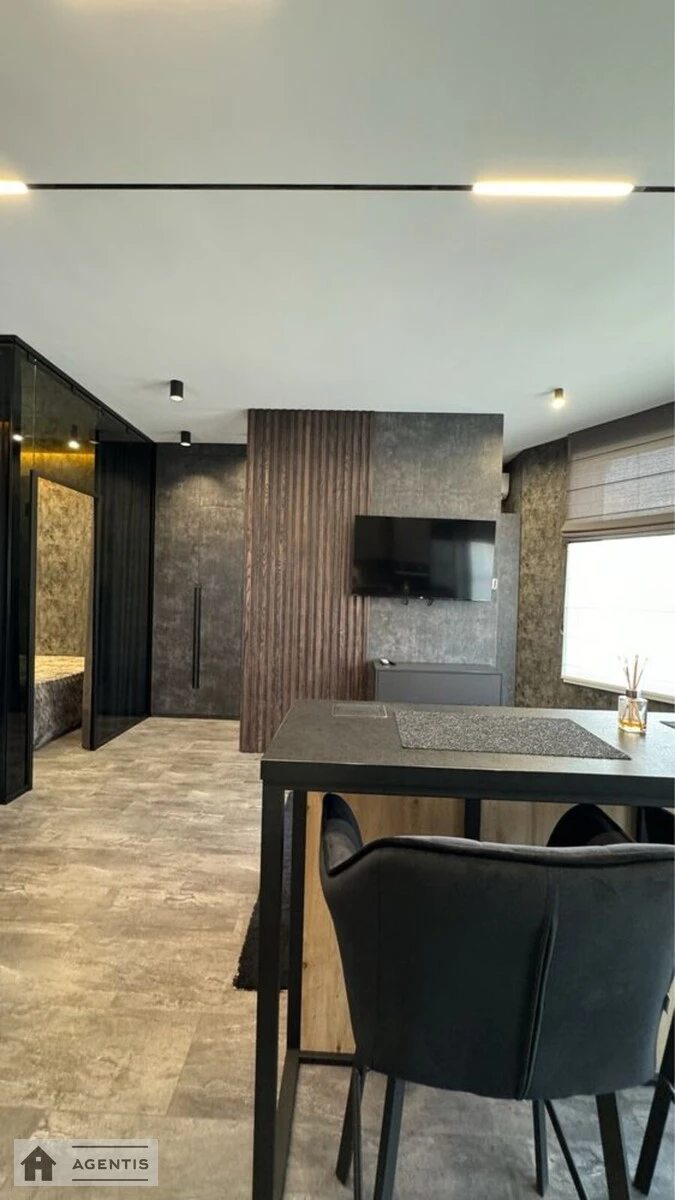 Здам квартиру. 1 room, 42 m², 6th floor/11 floors. 17, Михайла Бойчука вул. (Васо Кіквідзе), Київ. 