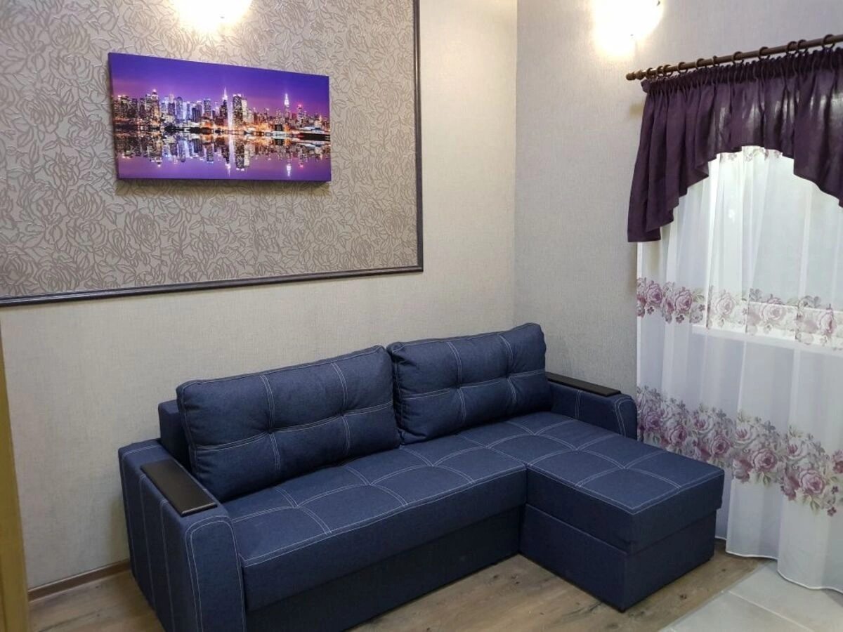 Apartment for rent. 1 room, 35 m², 3rd floor/3 floors. Miloslavska, Kyiv. 