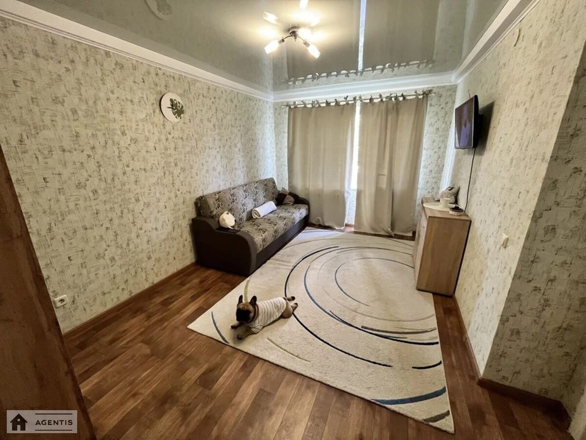 Apartment for rent. 1 room, 32 m², 5th floor/5 floors. Budivelnykiv, Kyiv. 