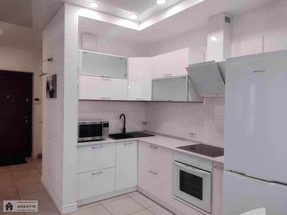 Apartment for rent. 2 rooms, 63 m², 15 floor/25 floors. 1, Mykoly Bazhana prosp., Kyiv. 