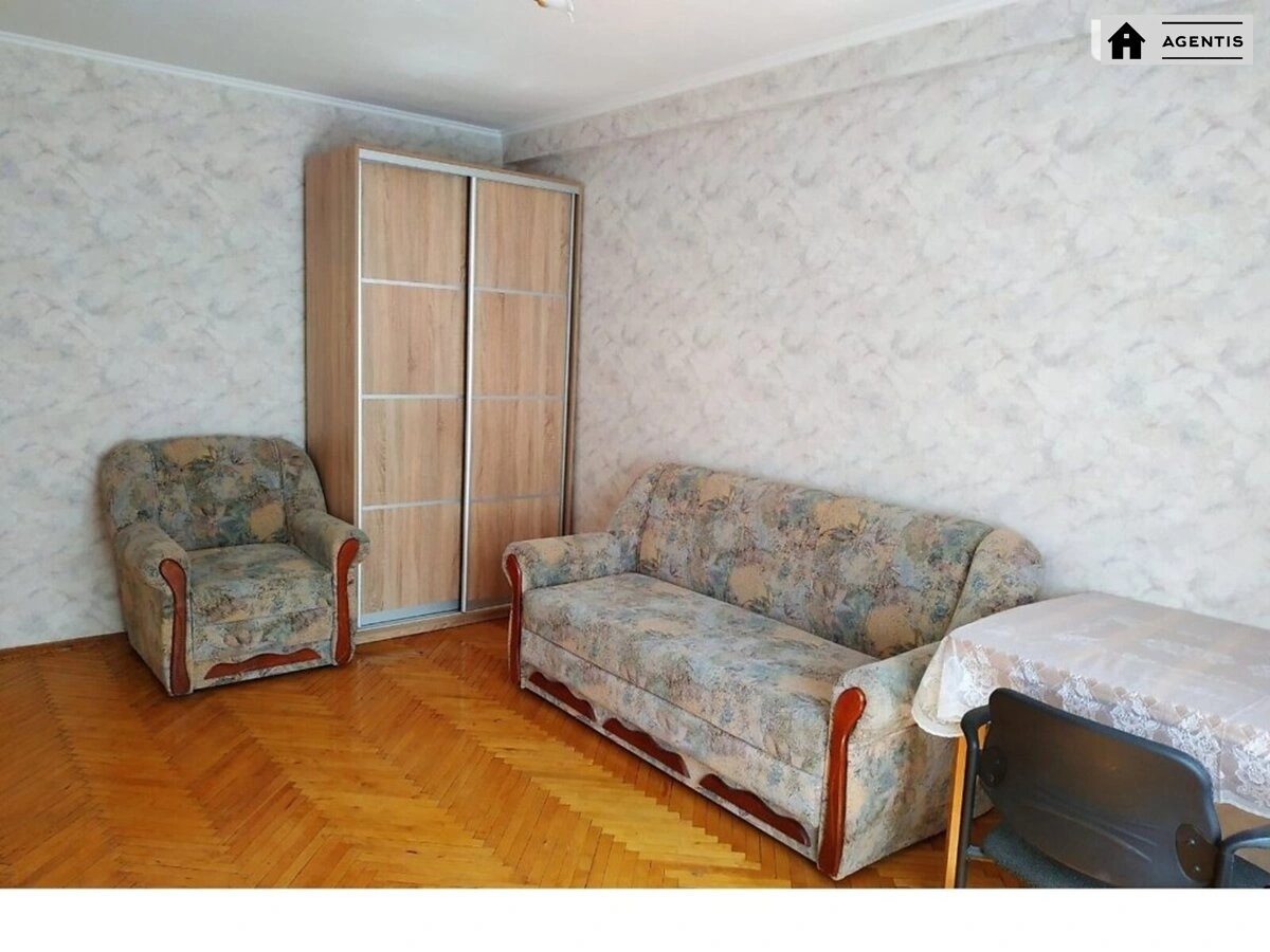 Apartment for rent. 1 room, 35 m², 3rd floor/9 floors. 3, Zahorivska vul. Bahhovutivska, Kyiv. 