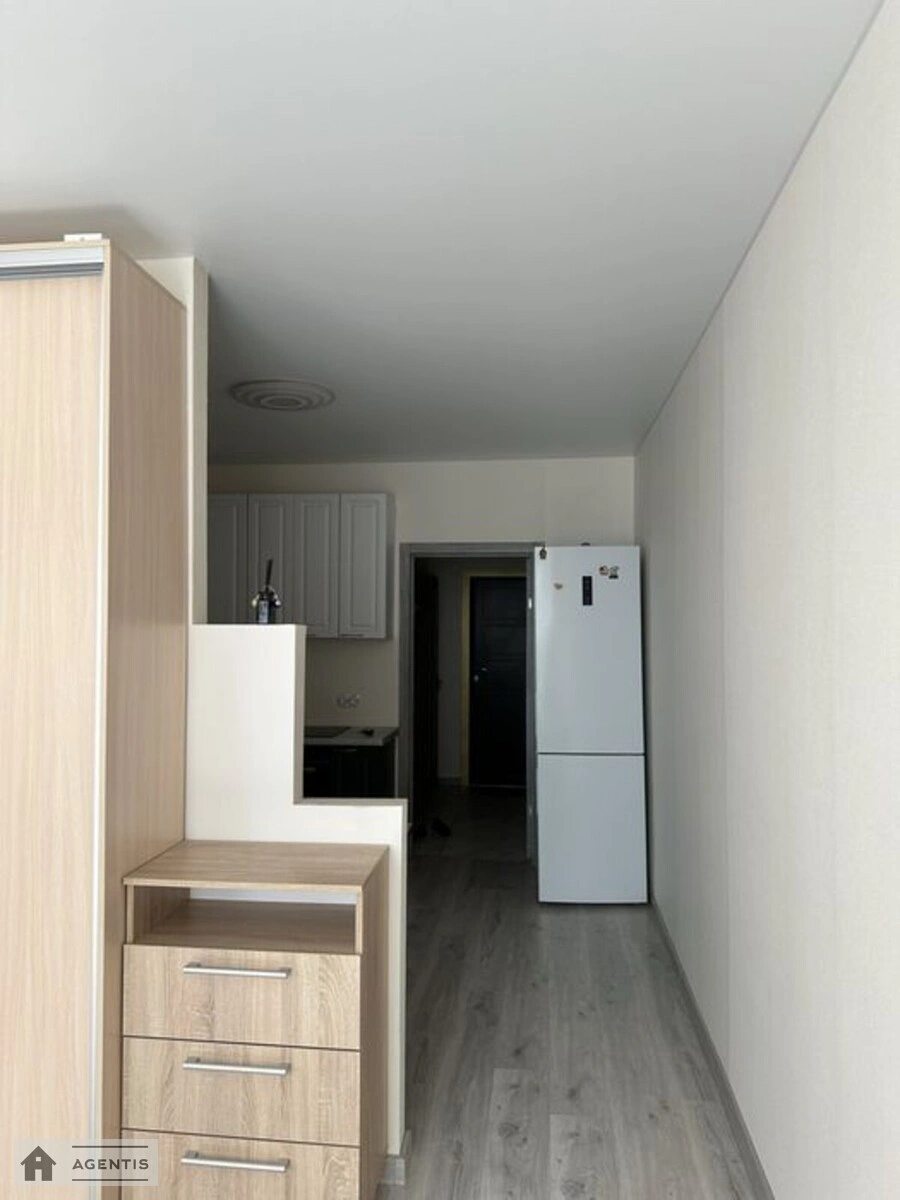 Apartment for rent. 1 room, 32 m², 9th floor/25 floors. Kahovska, Kyiv. 