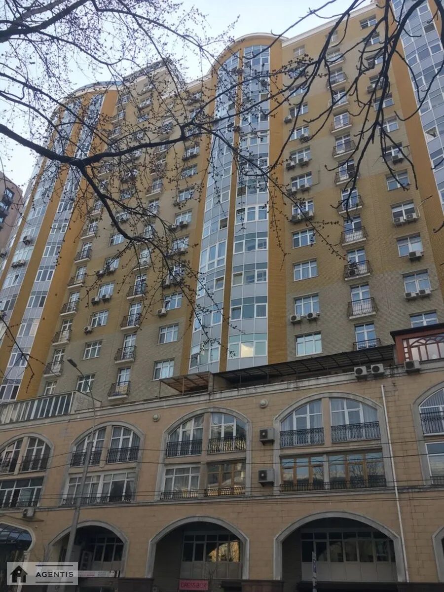 Сдам квартиру. 2 rooms, 82 m², 12 floor/24 floors. 72, Антоновича вул. (Горького), Киев. 