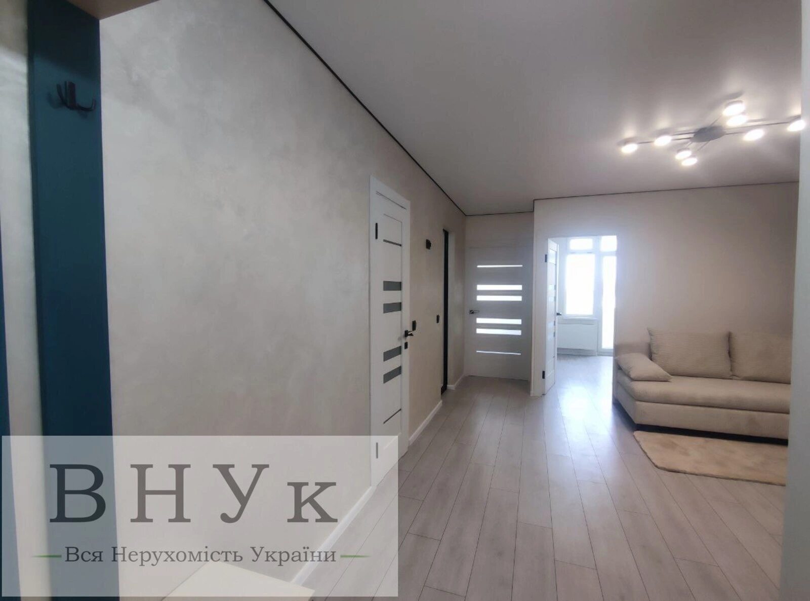 Продаж квартири. 3 rooms, 55 m², 11 floor/11 floors. Київська вул., Тернопіль. 