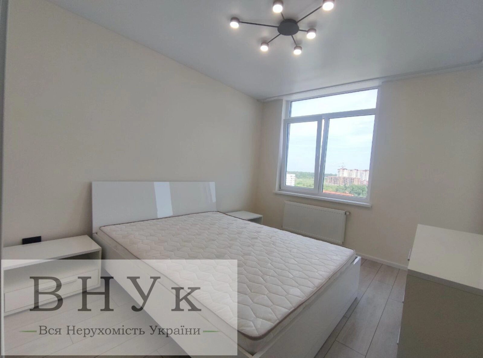 Apartments for sale. 3 rooms, 55 m², 11 floor/11 floors. Kyyivska vul., Ternopil. 