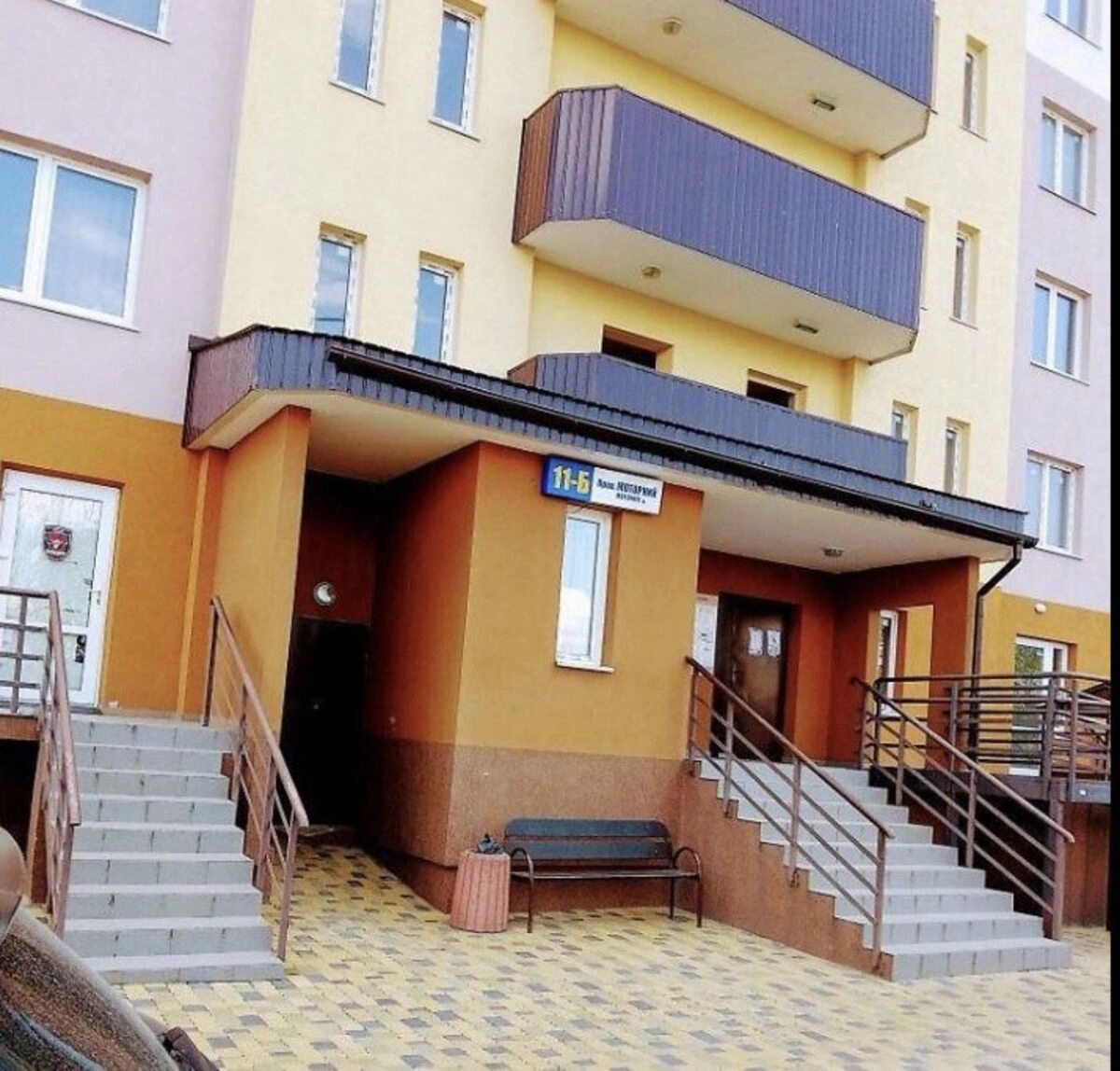 Apartments for sale. 1 room, 51 m², 13 floor/25 floors. 11, Motorniy 11, Kyiv. 