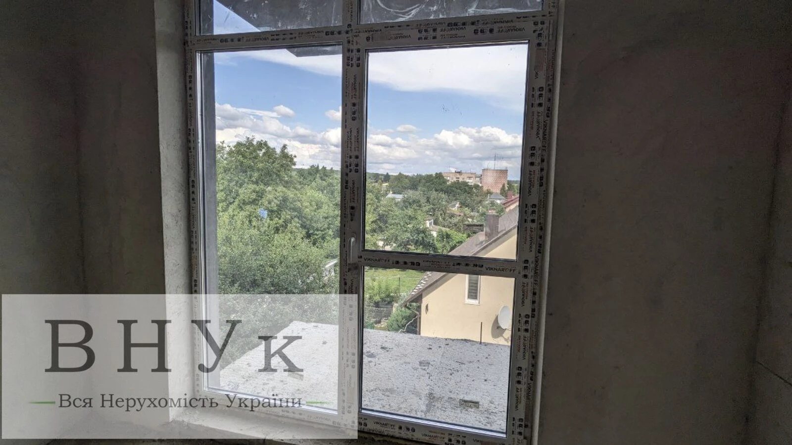 Продаж квартири 2 кімнати, 86 m², 3 пов./4 поверхи. Козацька вул., Тернопіль. 