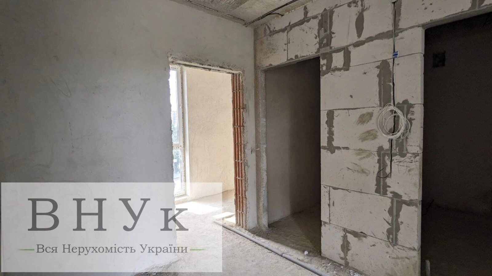 Продаж квартири 2 кімнати, 86 m², 3 пов./4 поверхи. Козацька вул., Тернопіль. 