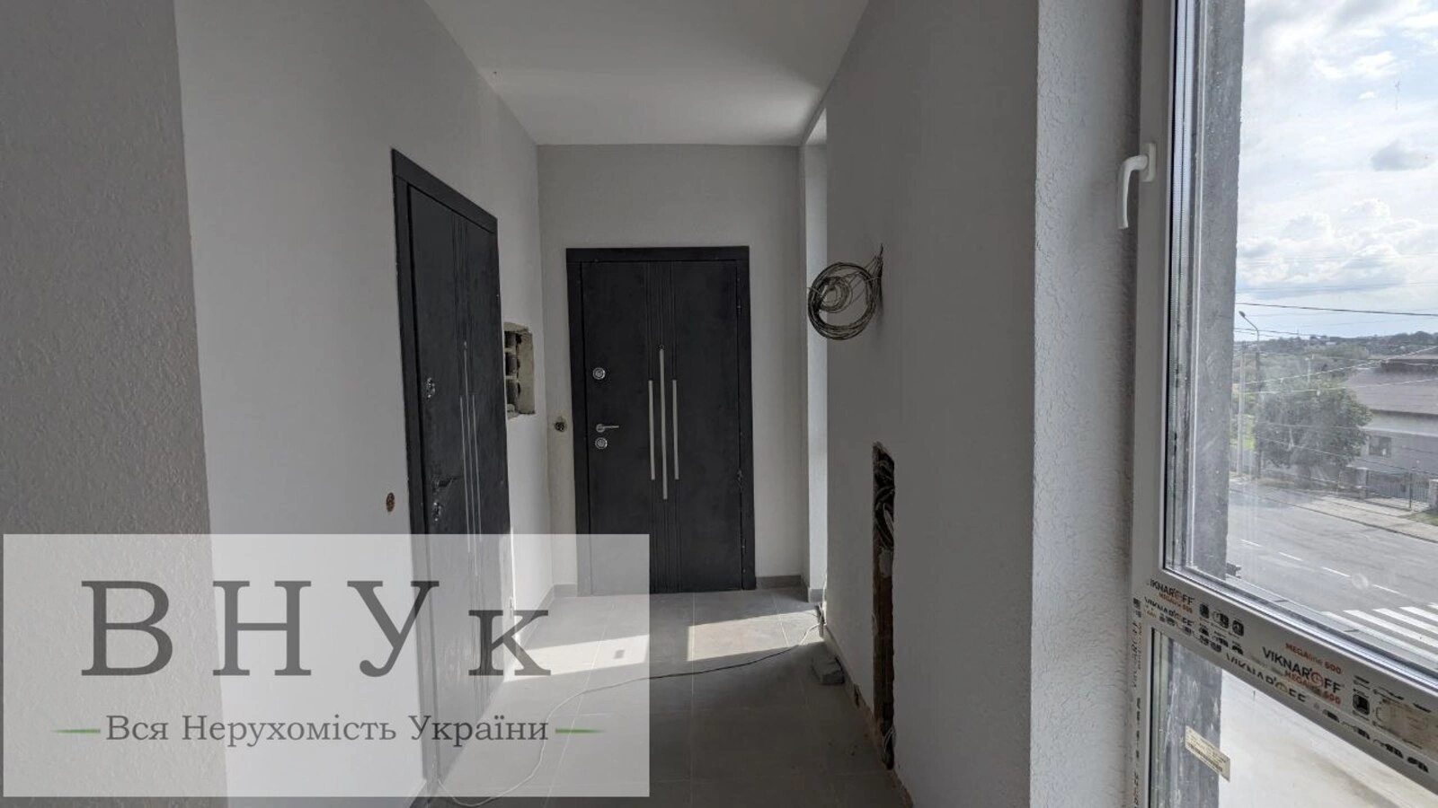 Продаж квартири 2 кімнати, 86 m², 3 пов./4 поверхи. Козацька вул., Тернопіль. 