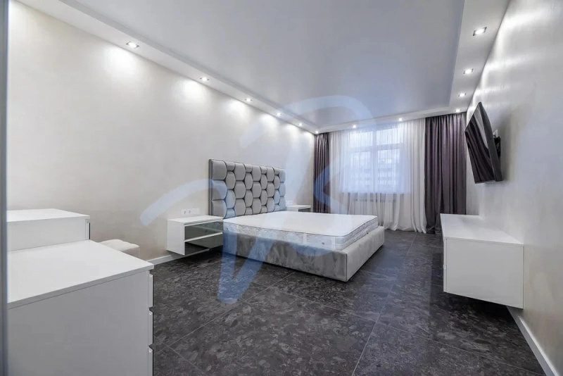 Продаж квартири. 1 кімната, 54 m², 25 поверх/26 поверхів. 10, Микільсько-Слобідська 10, Київ. 