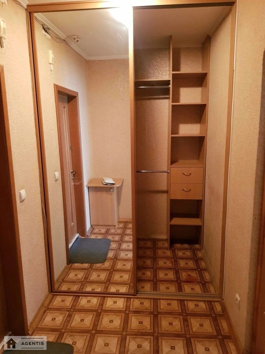 Сдам квартиру. 1 room, 45 m², 13 floor/16 floors. 91, Червоної калини пр., Киев. 