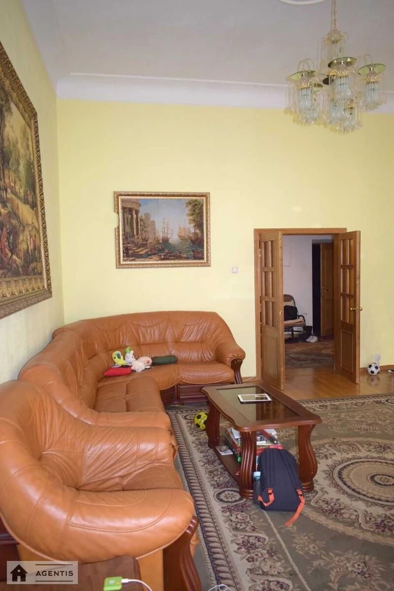 Apartment for rent. 3 rooms, 147 m², 4th floor/7 floors. 6, Zankovetckoyi 6, Kyiv. 
