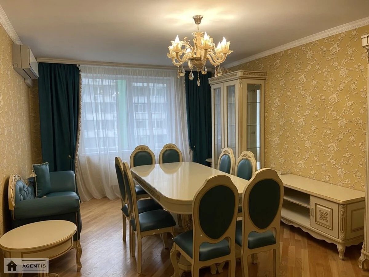 Apartment for rent. 3 rooms, 105 m², 7th floor/25 floors. 45, Vyshgorodska 45, Kyiv. 