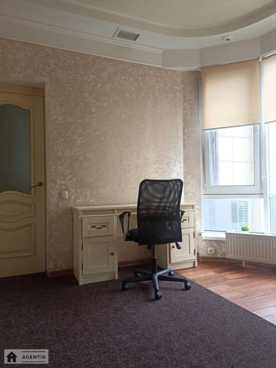 Apartment for rent. 2 rooms, 55 m², 5th floor/25 floors. Vasylya Tyutyunnyka vul. Anri Barbyusa, Kyiv. 