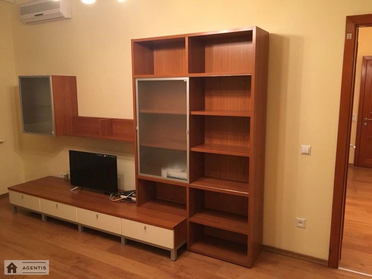 Apartment for rent. 2 rooms, 55 m², 13 floor/20 floors. Borschagivska, Kyiv. 