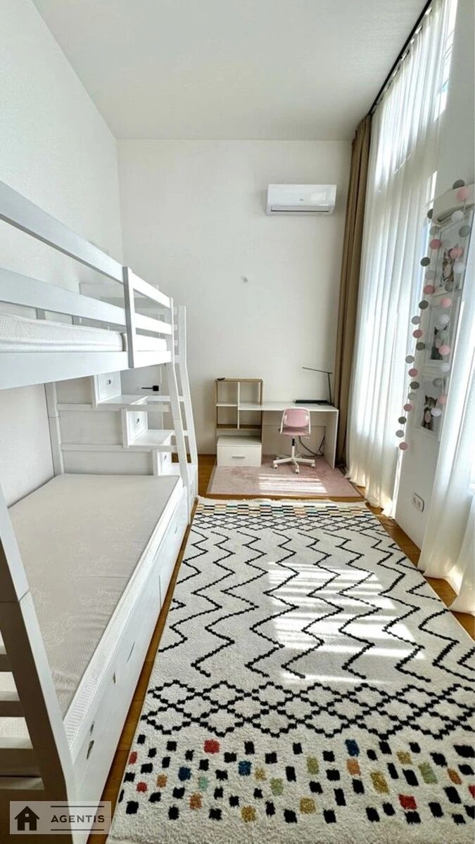 Здам квартиру. 3 rooms, 80 m², 9th floor/9 floors. 2, Салютна 2, Київ. 