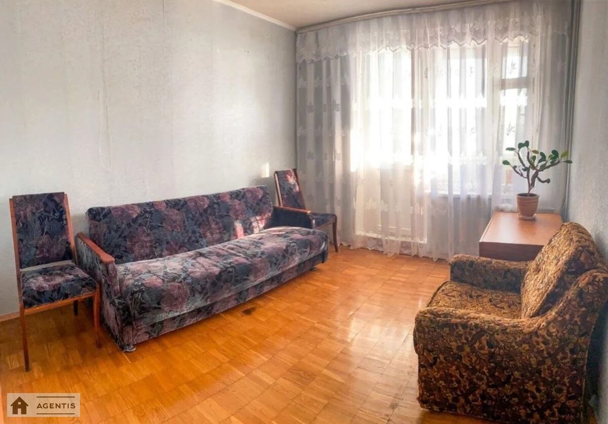 Apartment for rent. 2 rooms, 45 m², 15 floor/16 floors. 17, Milutenka 17, Kyiv. 