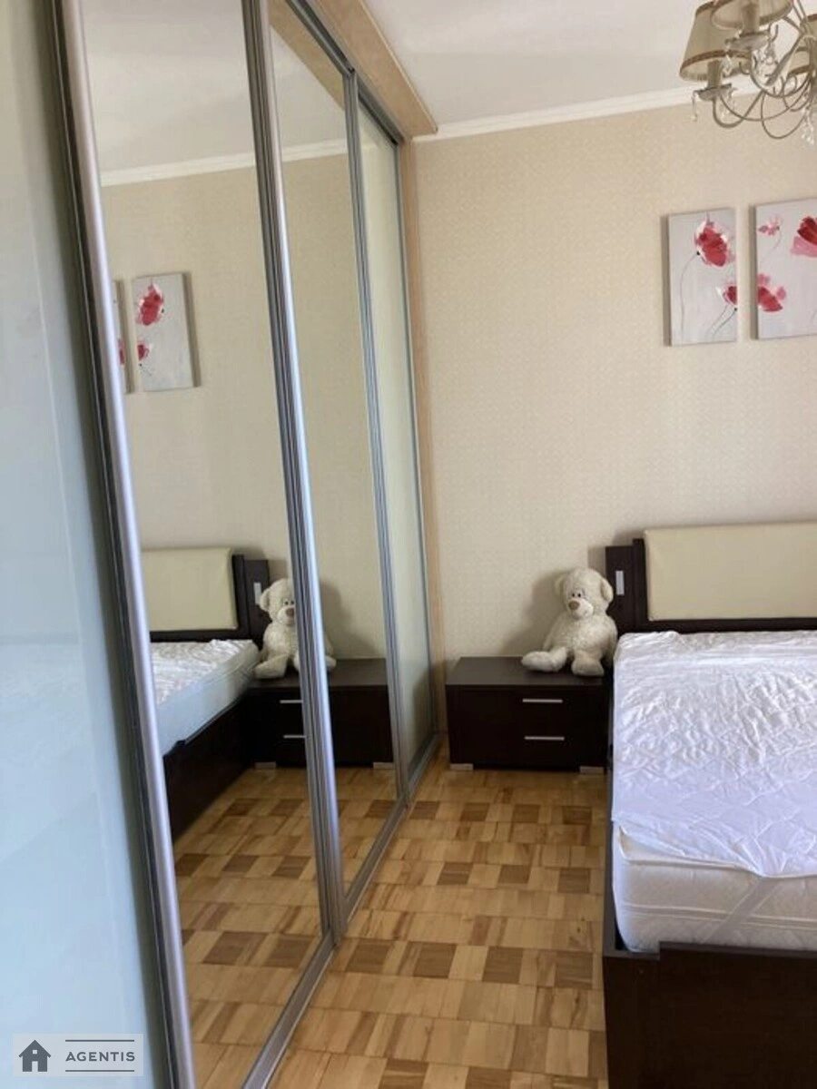 Apartment for rent. 2 rooms, 55 m², 14 floor/16 floors. 11, Chystyakivska 11, Kyiv. 