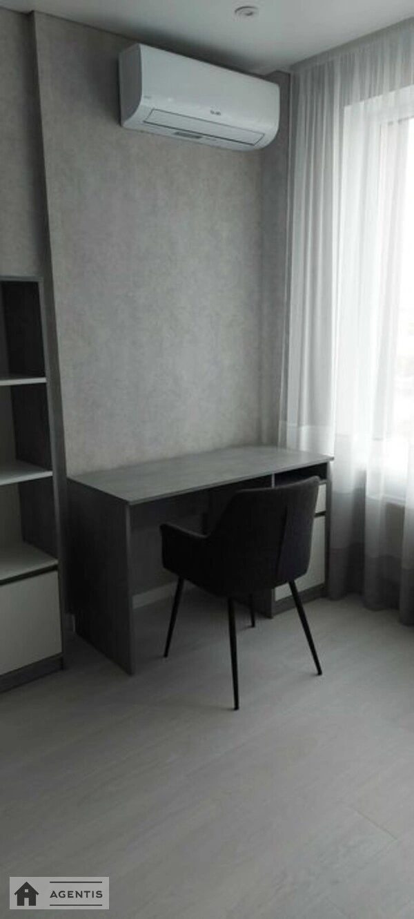 Apartment for rent. 1 room, 44 m², 5th floor/10 floors. 1, Akademika Zabolotnoho vul., Kyiv. 