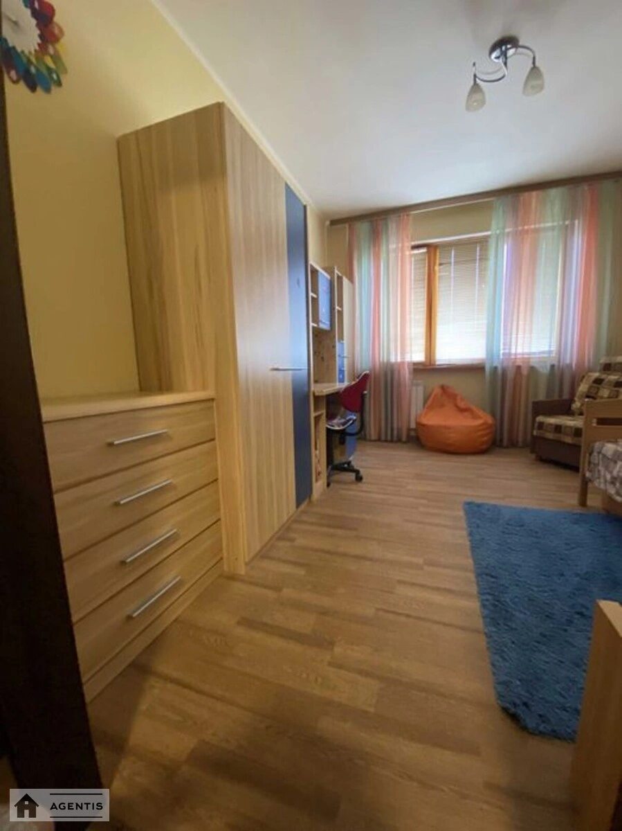 Apartment for rent. 3 rooms, 71 m², 14 floor/16 floors. 37, Chervonoyi kalyny pr., Kyiv. 