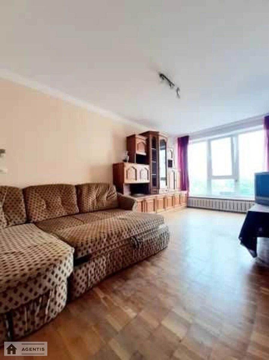 Apartment for rent. 1 room, 34 m², 5th floor/16 floors. Obolonskyy rayon, Kyiv. 