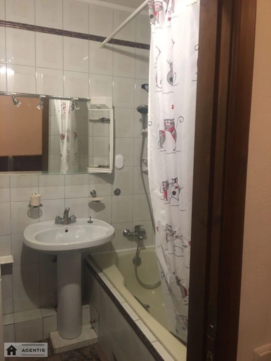 Здам квартиру. 3 rooms, 80 m², 3rd floor/12 floors. 4, Петра Болбочана вул. (Командарма Каменєва), Київ. 