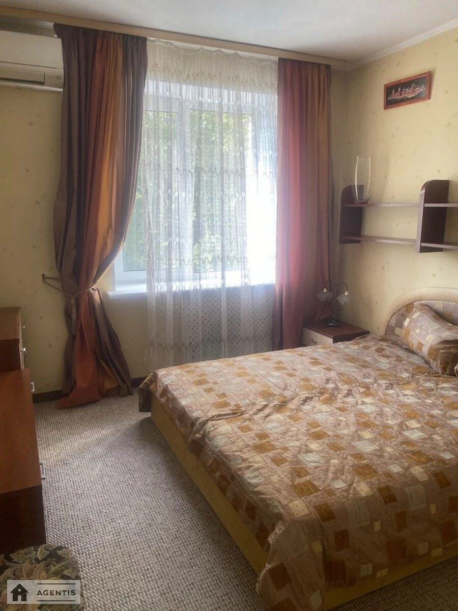 Здам квартиру. 3 rooms, 80 m², 3rd floor/12 floors. 4, Петра Болбочана вул. (Командарма Каменєва), Київ. 