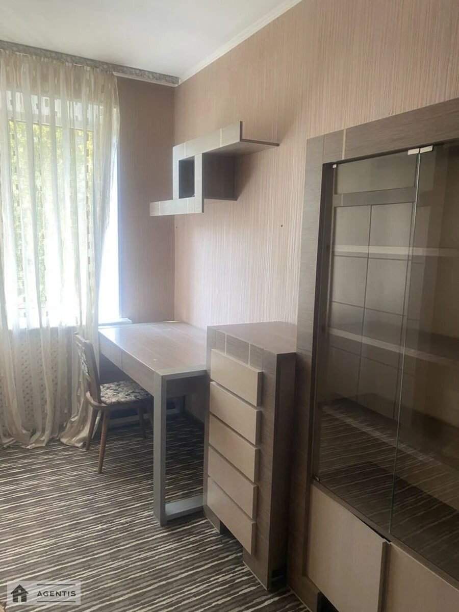 Здам квартиру. 3 rooms, 80 m², 3rd floor/12 floors. 4, Петра Болбочана вул. (Командарма Каменєва), Київ. 